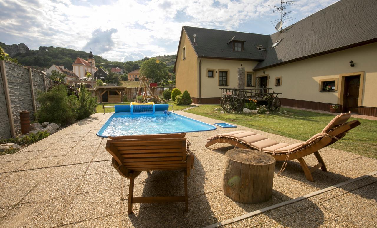 Penzion Živá Pálava Klentnice Exteriér fotografie